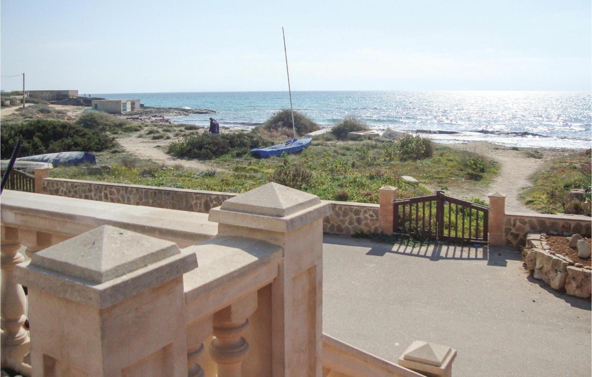 Stunning Home In Ses Covetes With Kitchen Εξωτερικό φωτογραφία
